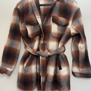 Windsor Houndstooth Belted Coat in Brown and Cream